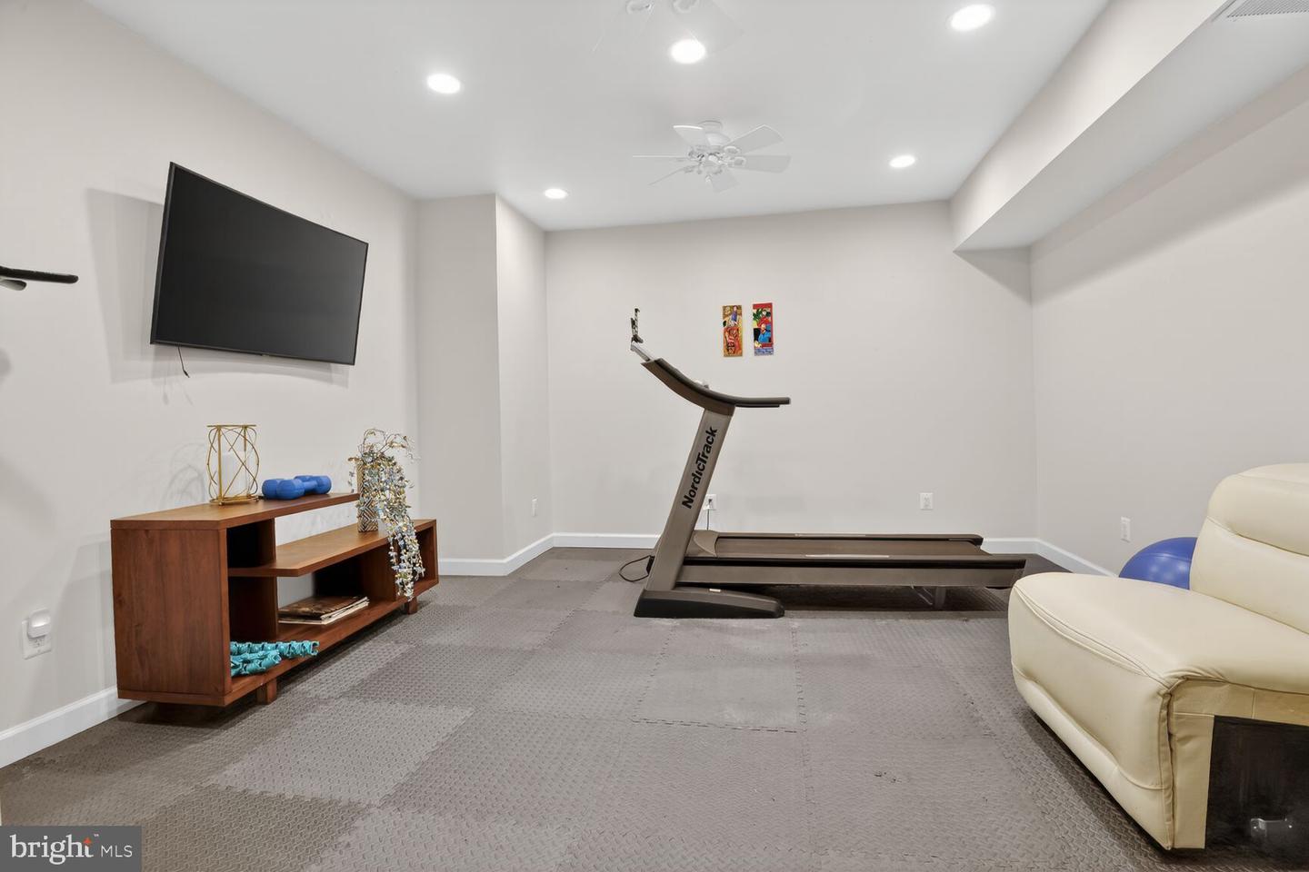 11300 Water Pointe Circle photo 28