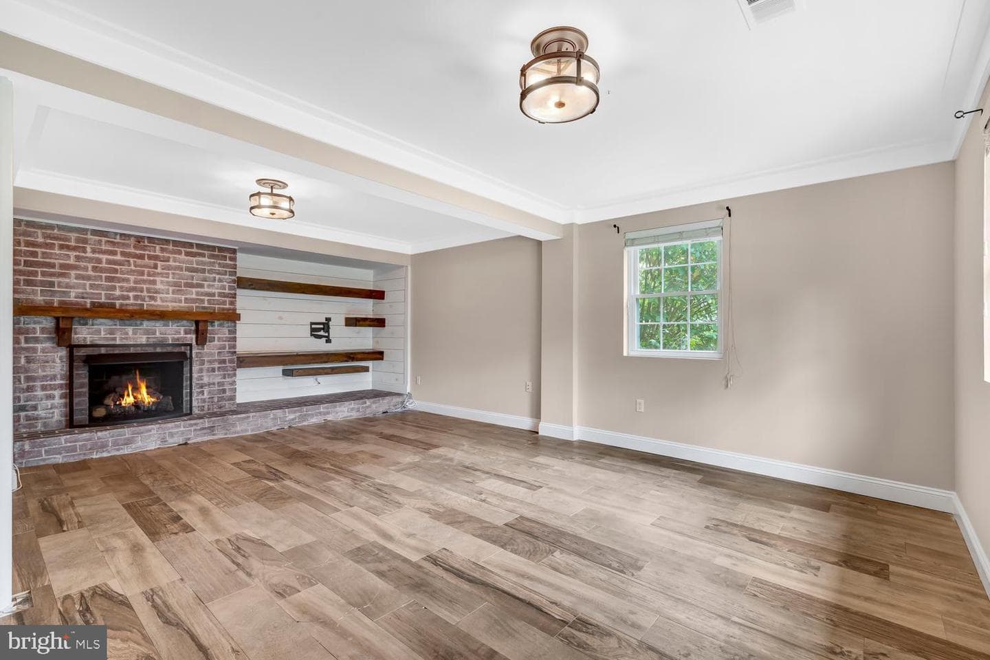 8704 Greystone Place photo 5
