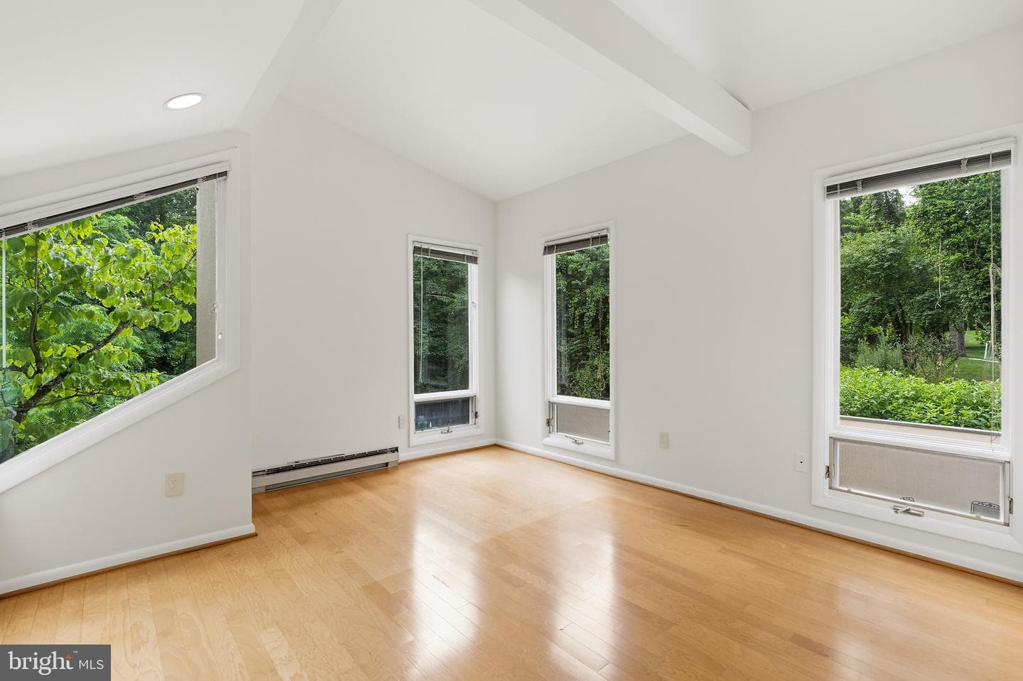 10216 Eisenhower Lane photo 34