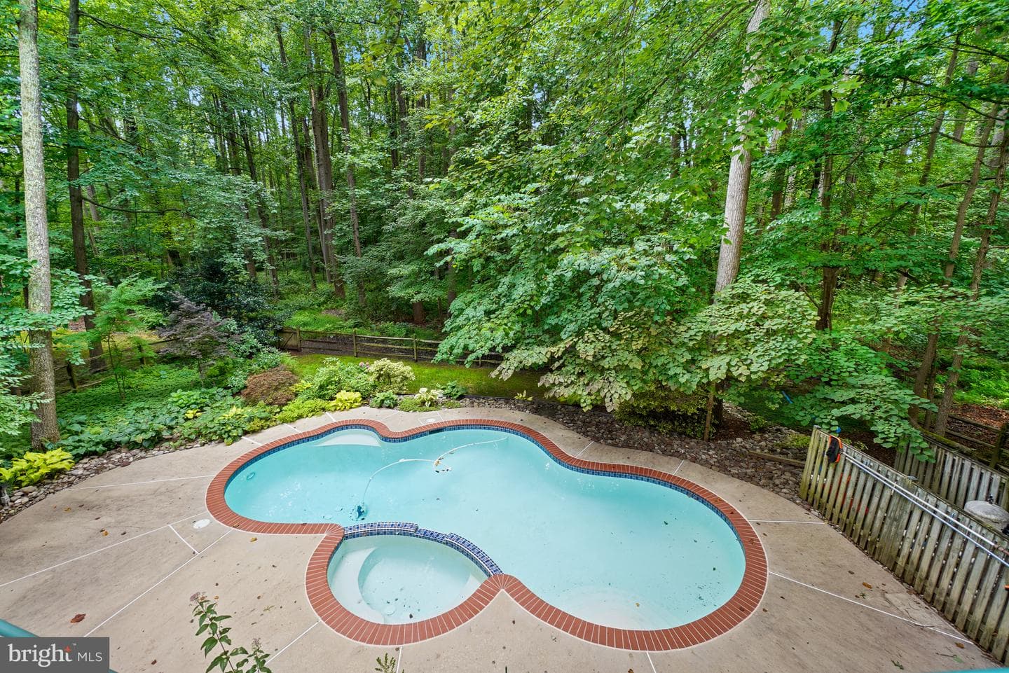 1104 Water Pointe Lane photo 26