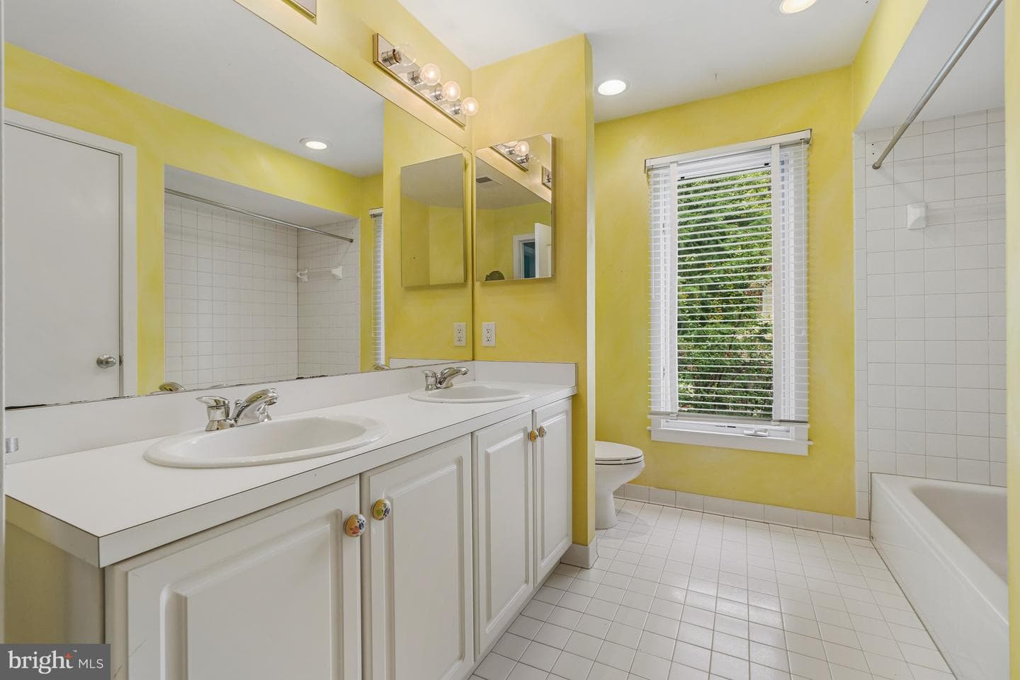 1104 Water Pointe Lane photo 28