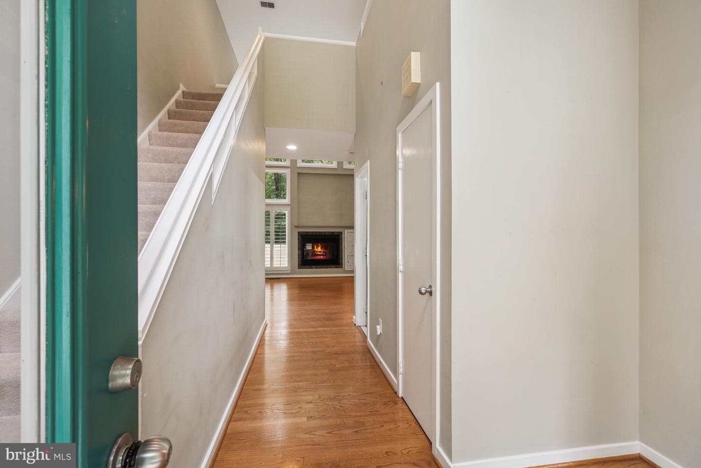 1104 Water Pointe Lane photo 3