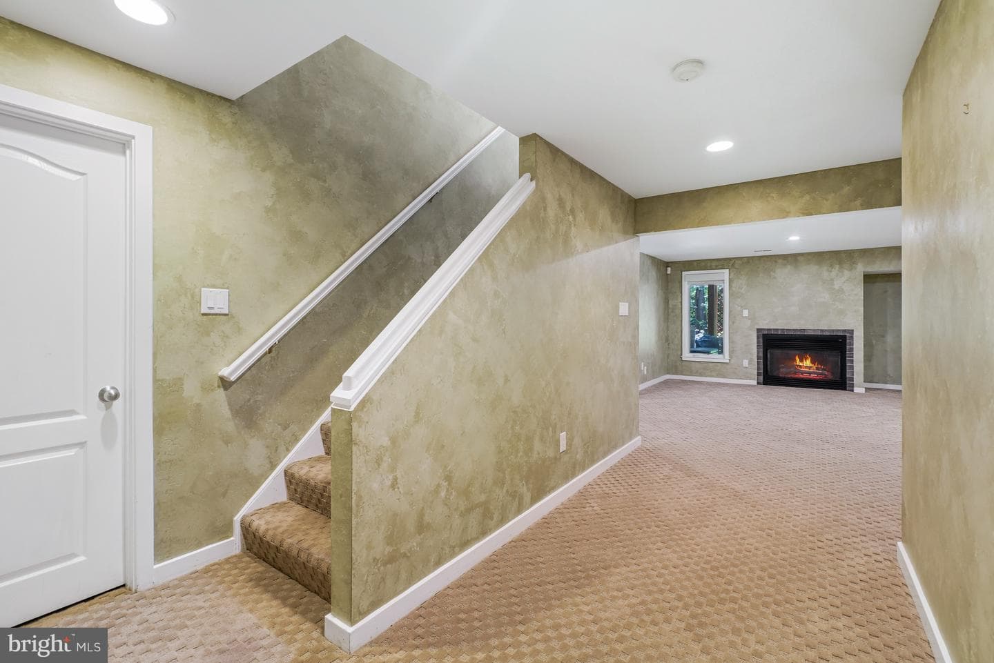 1104 Water Pointe Lane photo 31