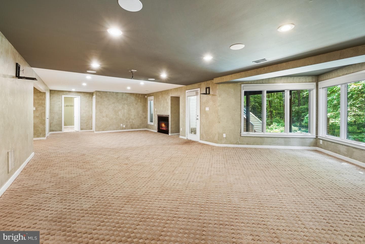 1104 Water Pointe Lane photo 38