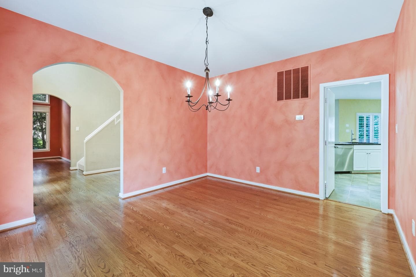 1104 Water Pointe Lane photo 8