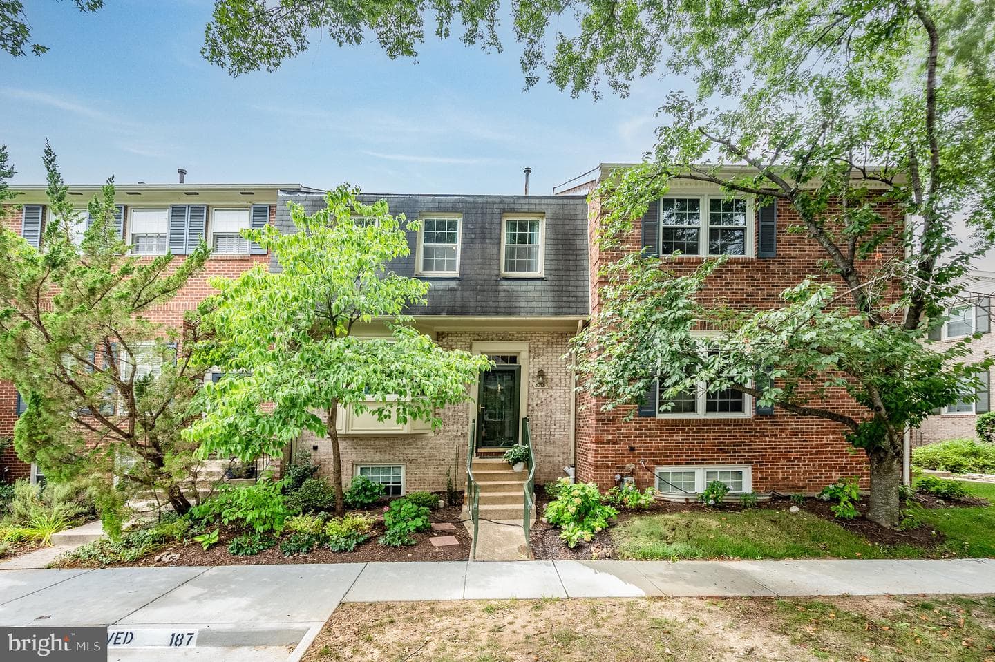 8218 Cedar Landing Court photo 3