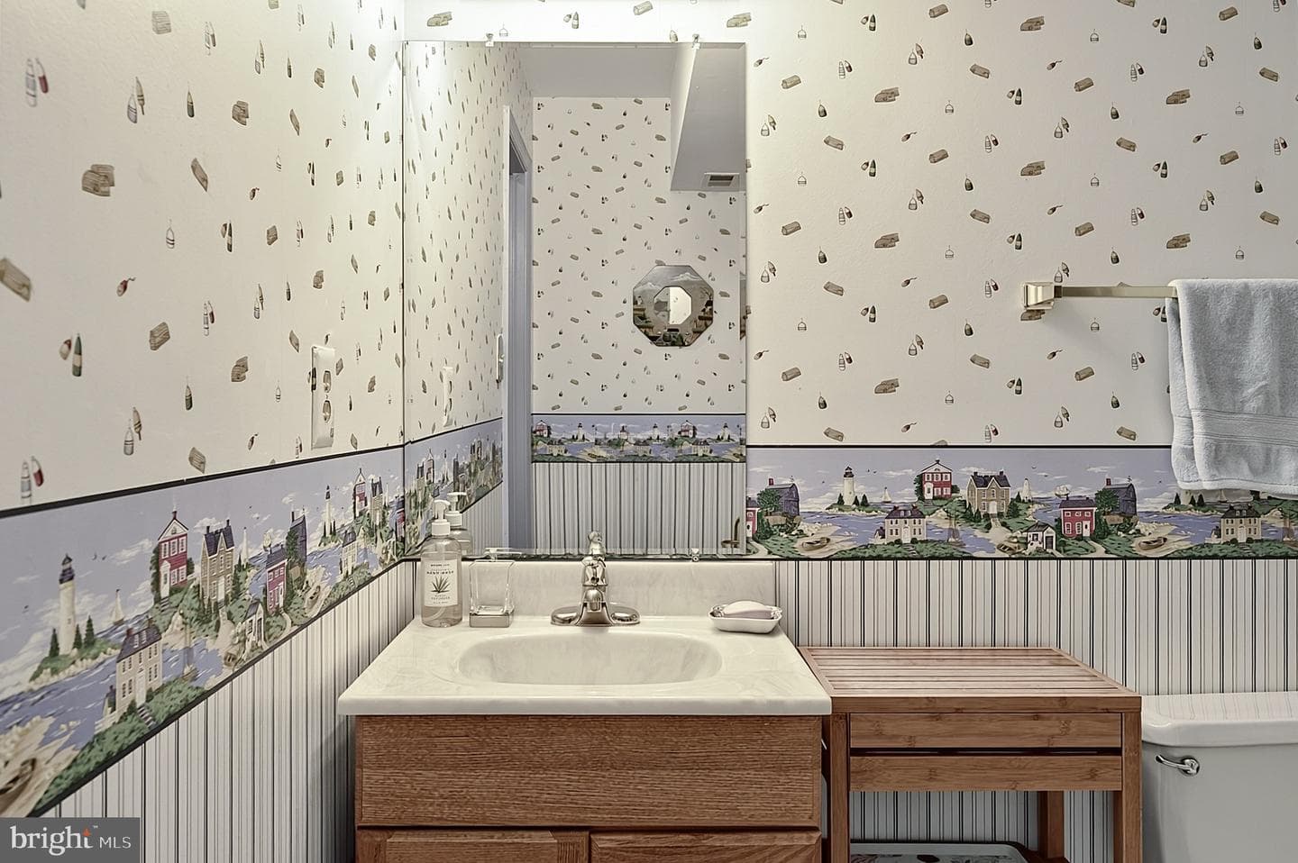 8218 Cedar Landing Court photo 40