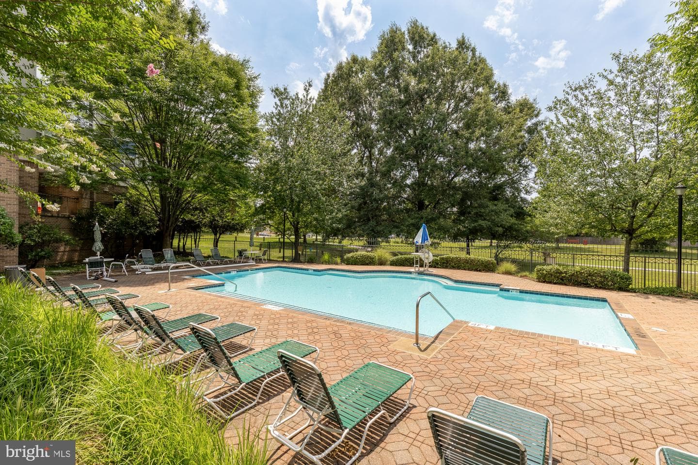 5565 Seminary Road #201 photo 36