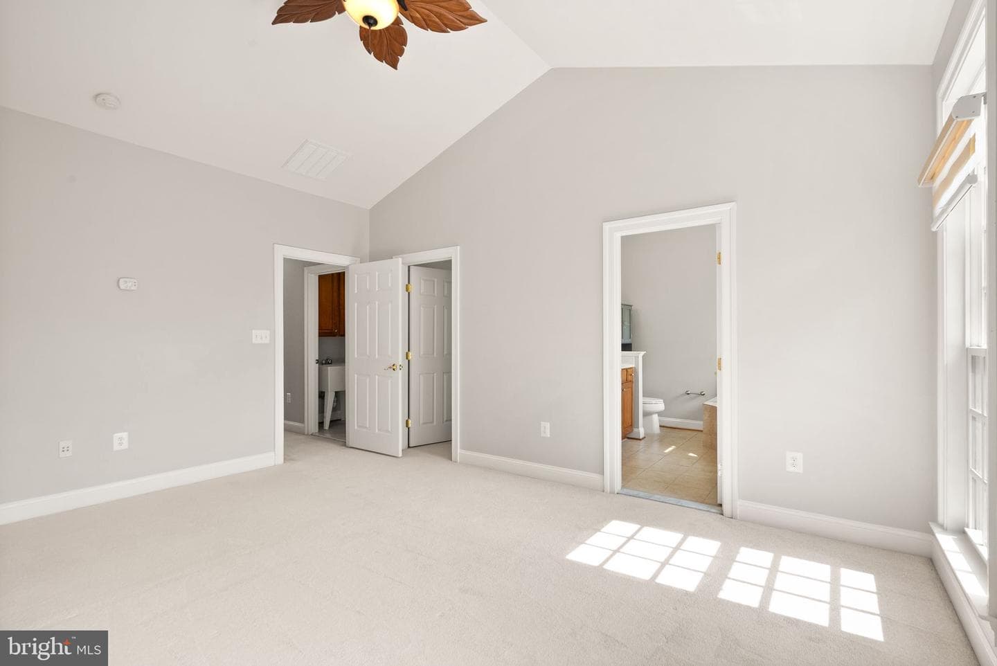 4370 Patriot Park Court photo 34
