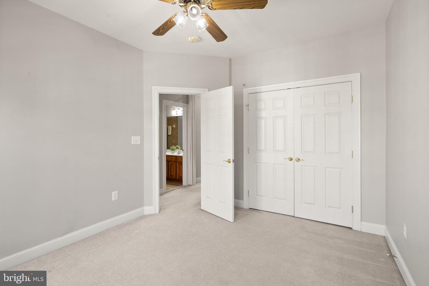 4370 Patriot Park Court photo 40