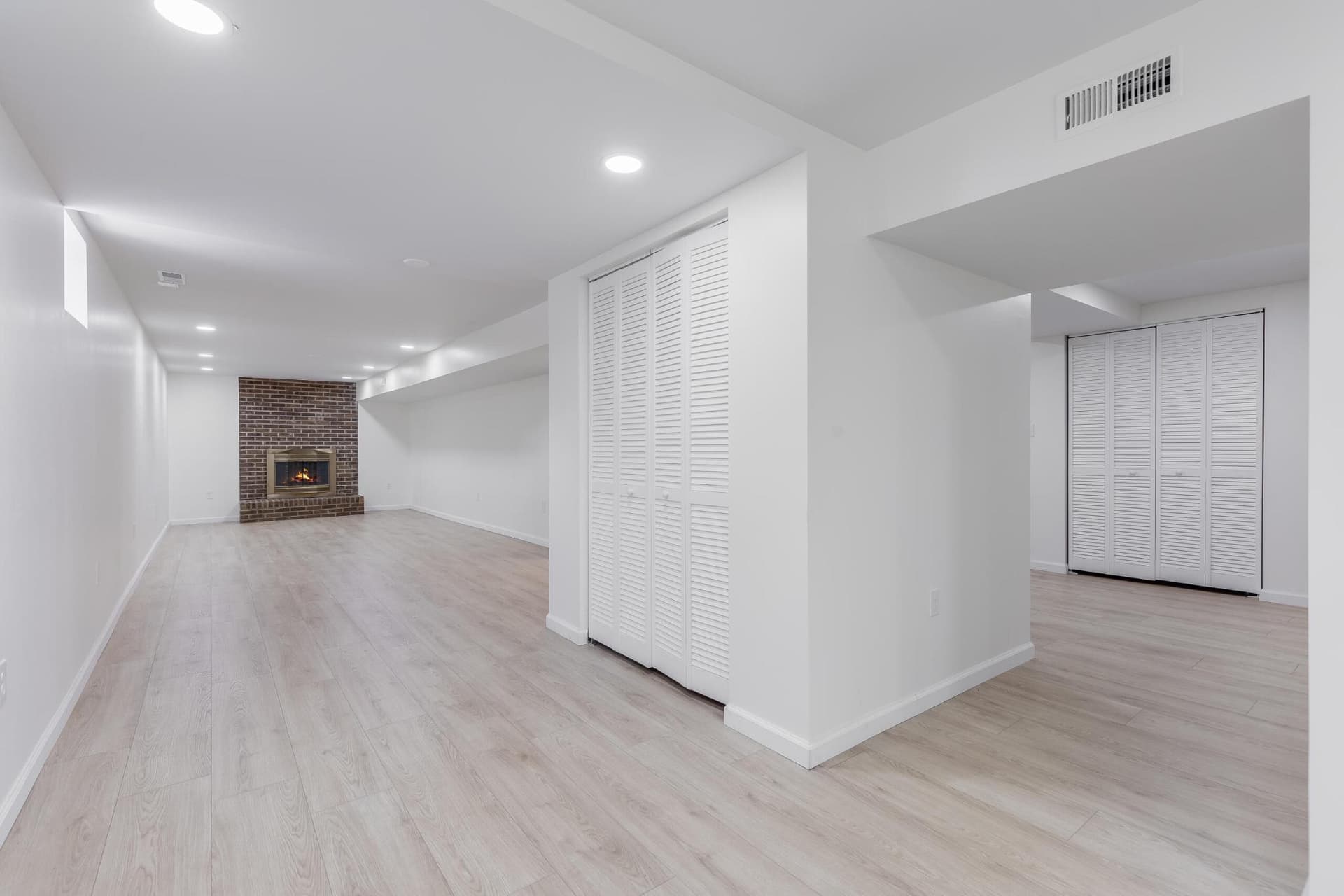 12306 Streamvale Circle photo 32