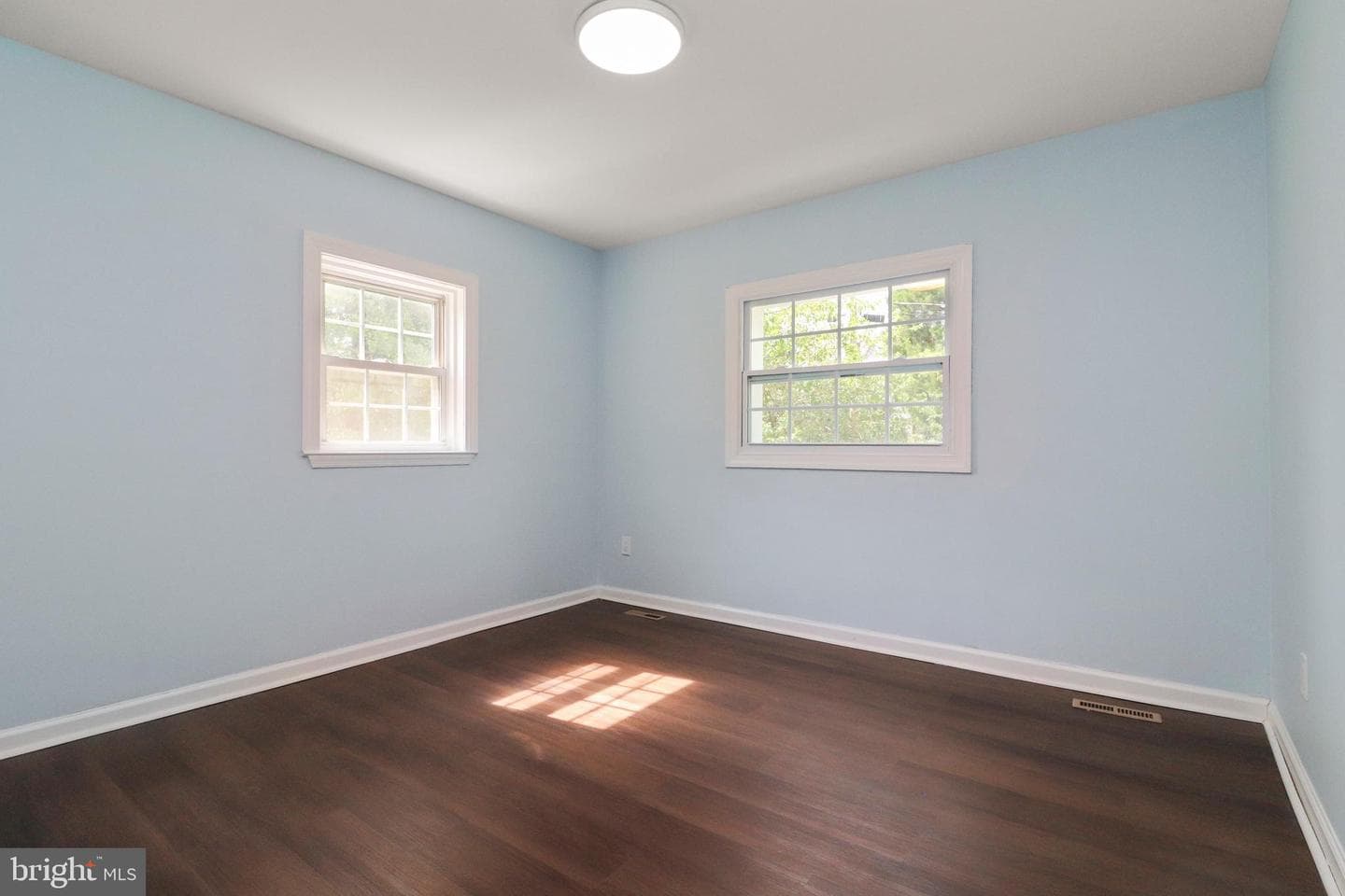 6621 Hallwood Avenue photo 42
