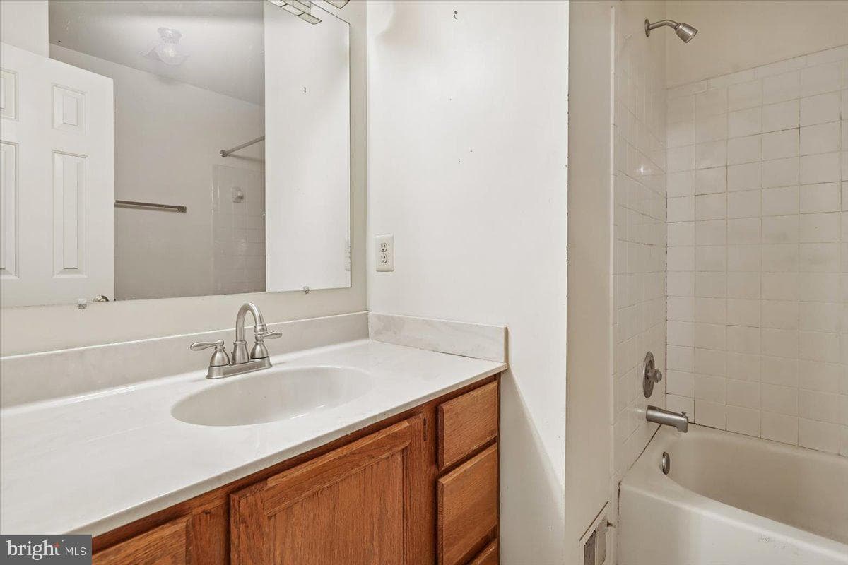 3231 Nestlewood Drive photo 24