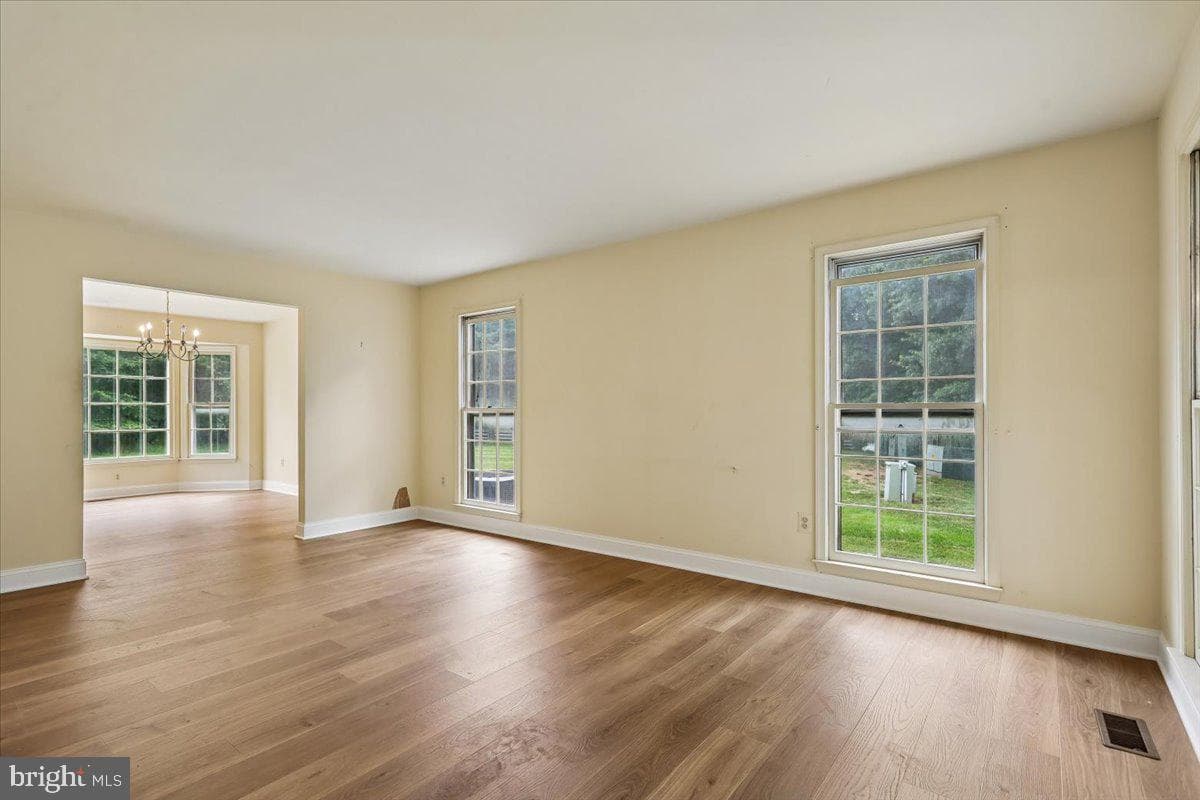 3231 Nestlewood Drive photo 3