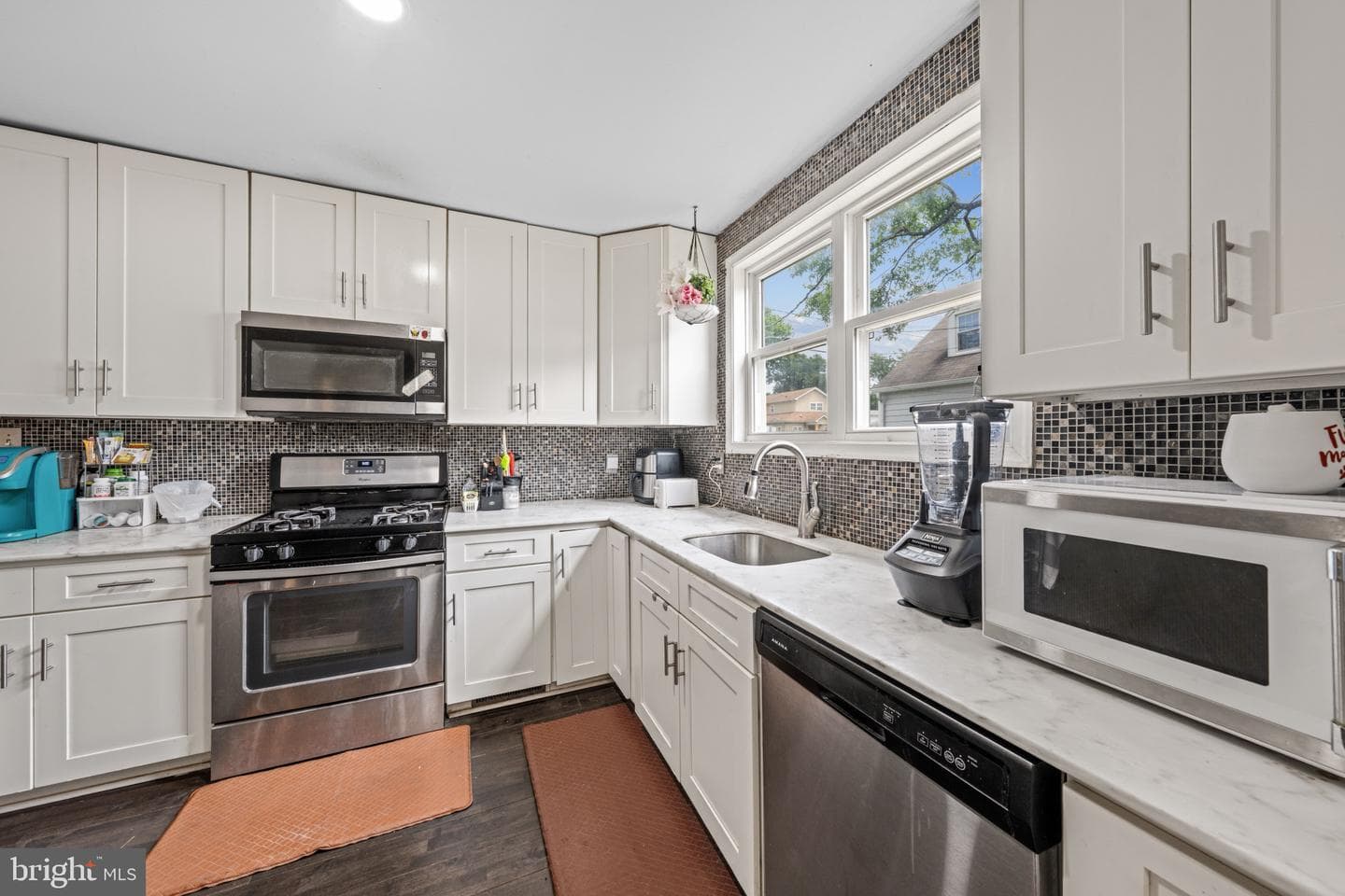 6467 Third Street photo 17