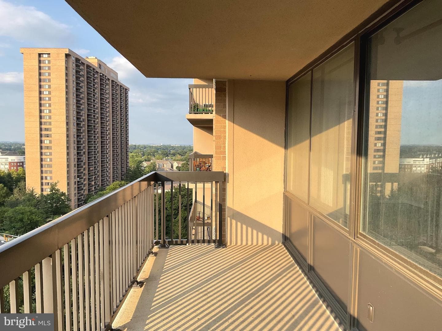 3709 S George Mason Drive #1014e photo 19
