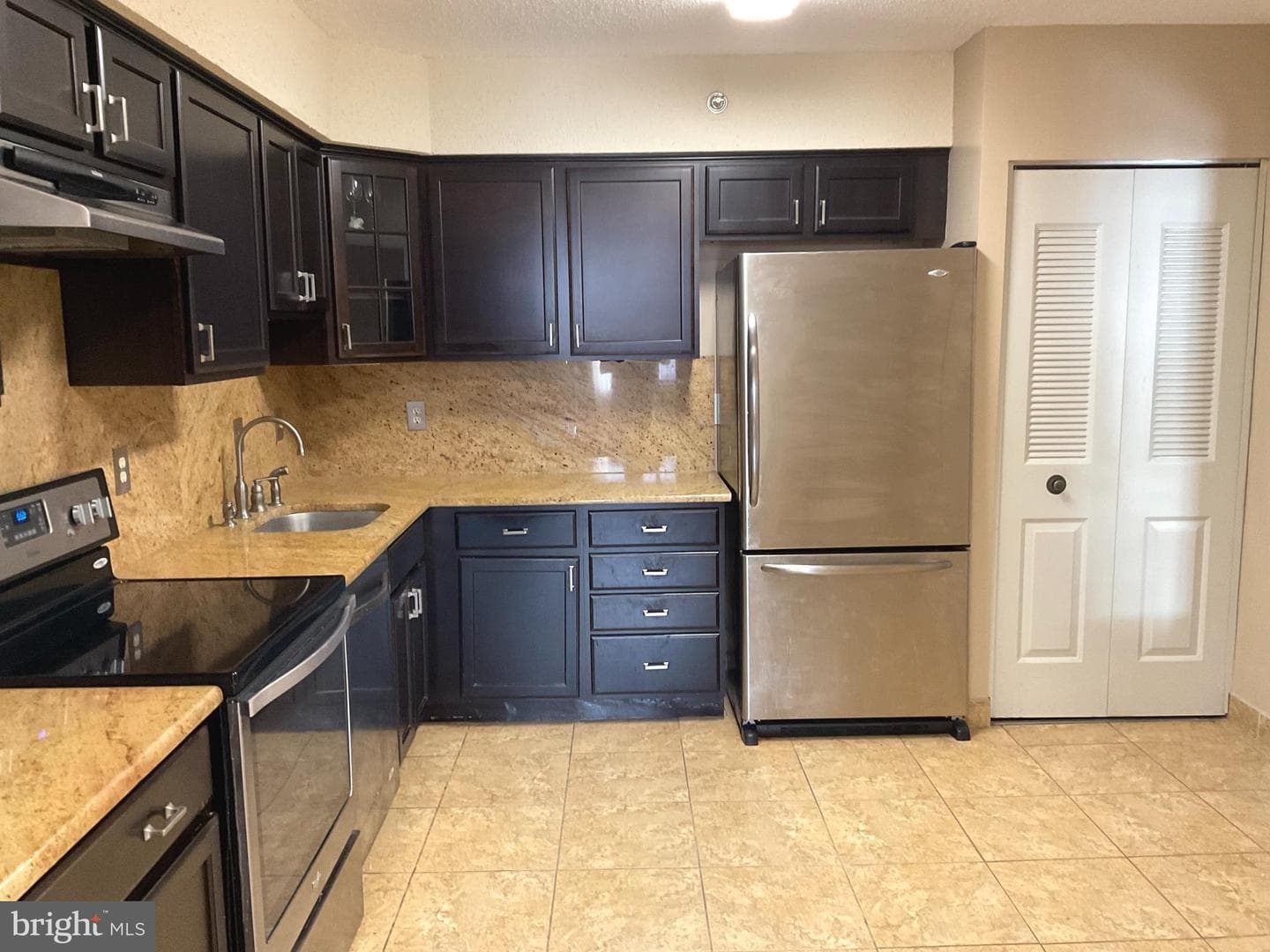 3709 S George Mason Drive #1014e photo 6