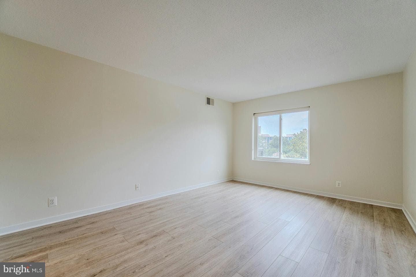 8340 Greensboro Drive #225 photo 22