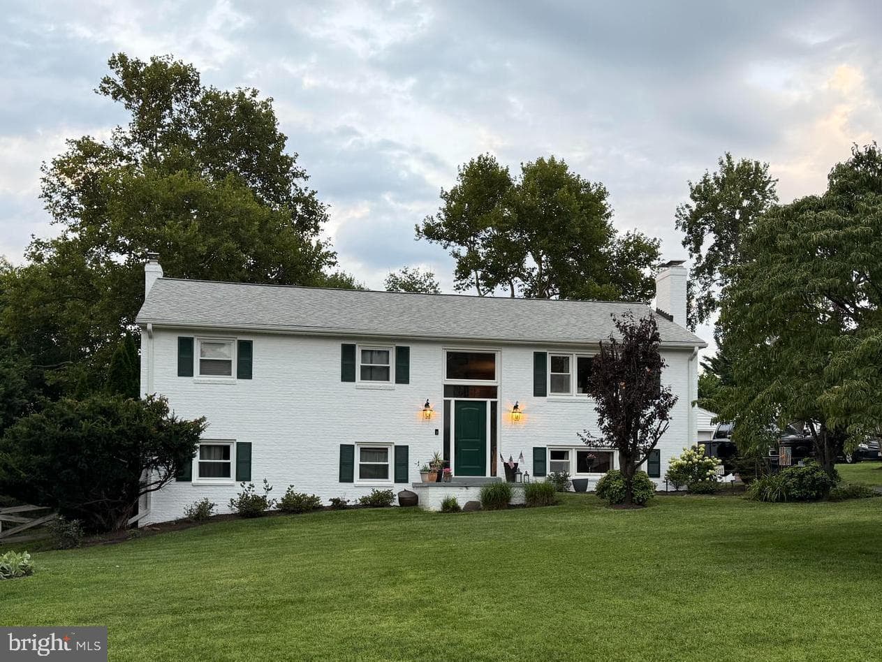 13514 Floris Street photo 1