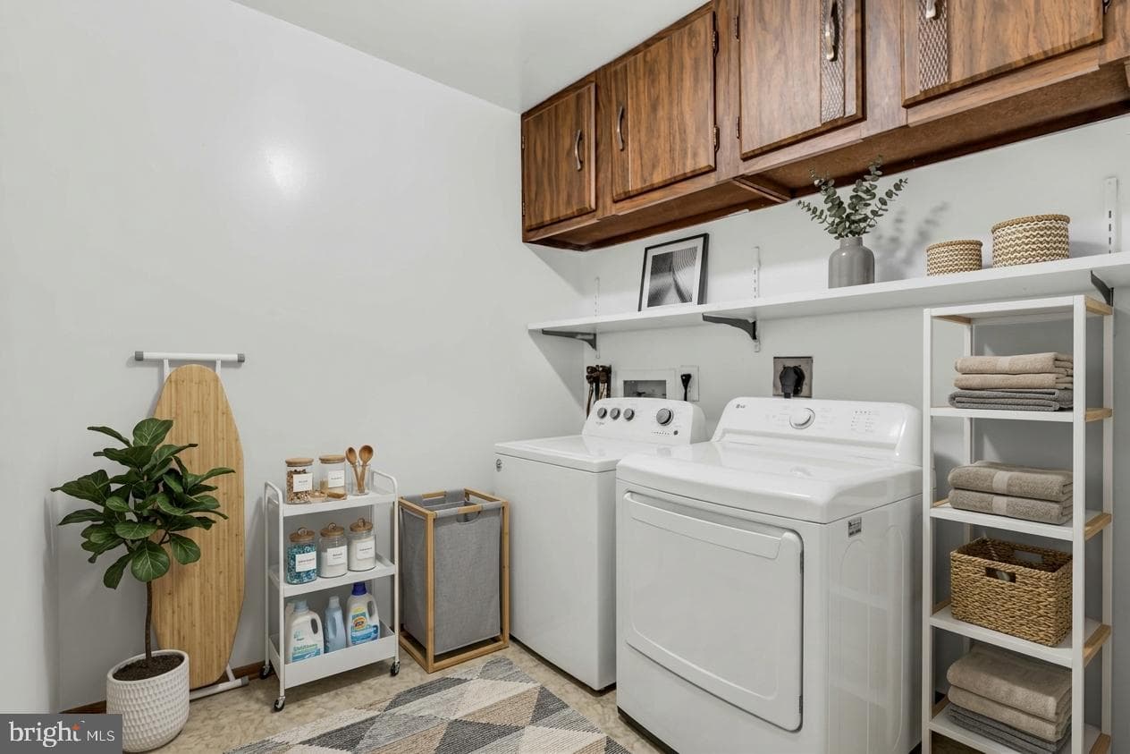 9710 Kingsbridge Drive #104 photo 8