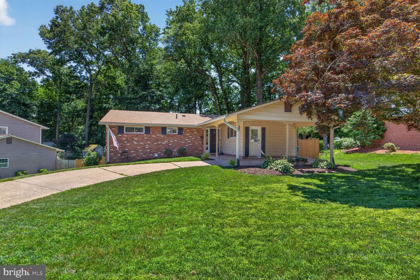 5010 Gainsborough Drive photo 2