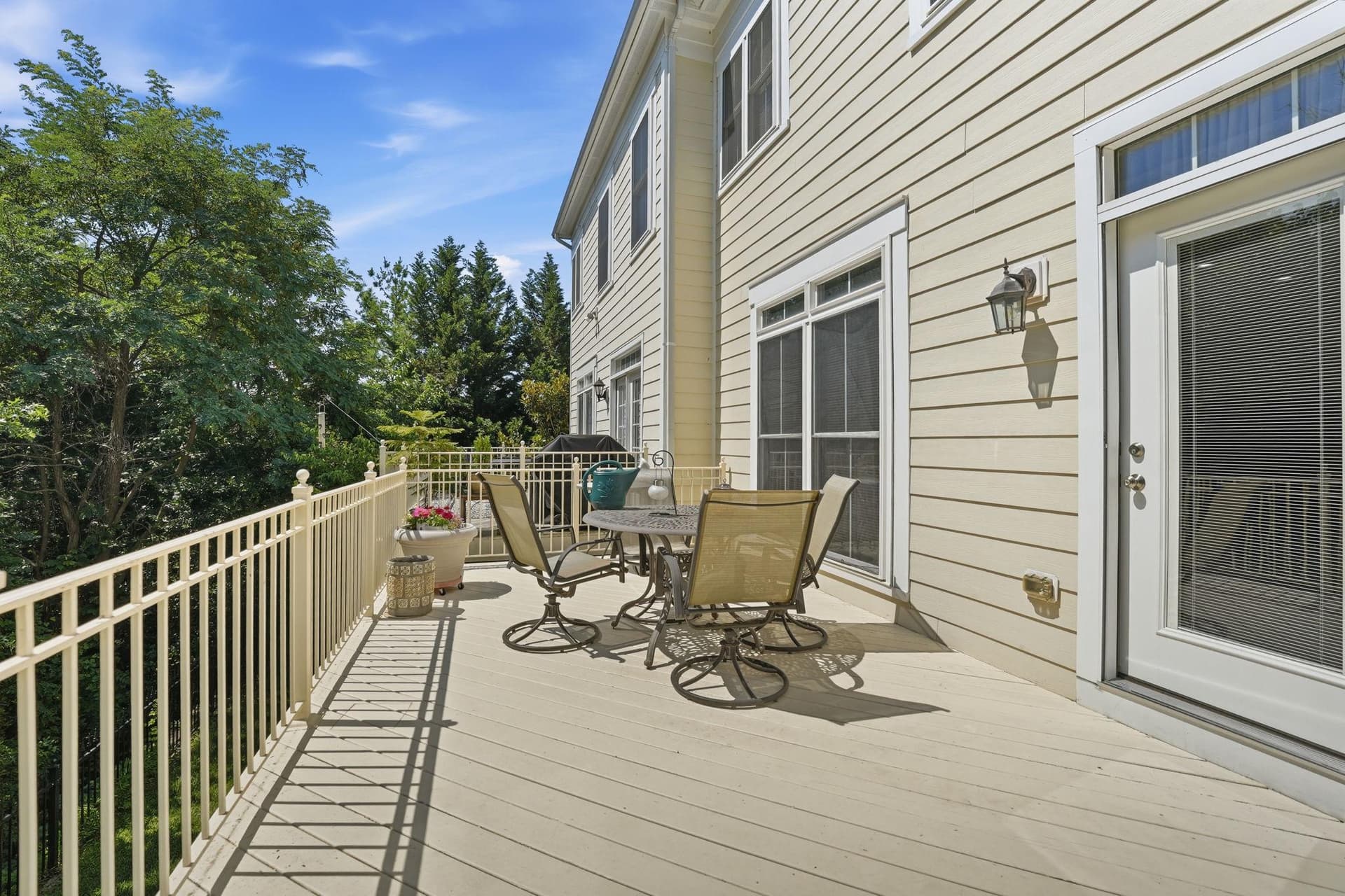 508 Hollingsworth Terrace photo 23