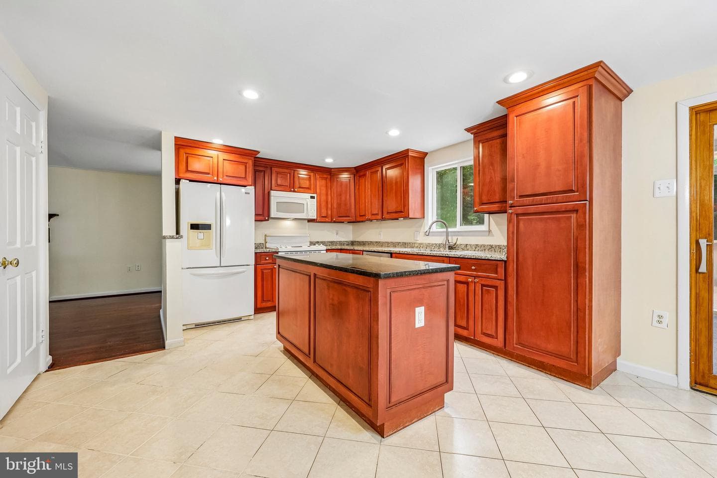 12821 Kettering Drive photo 9