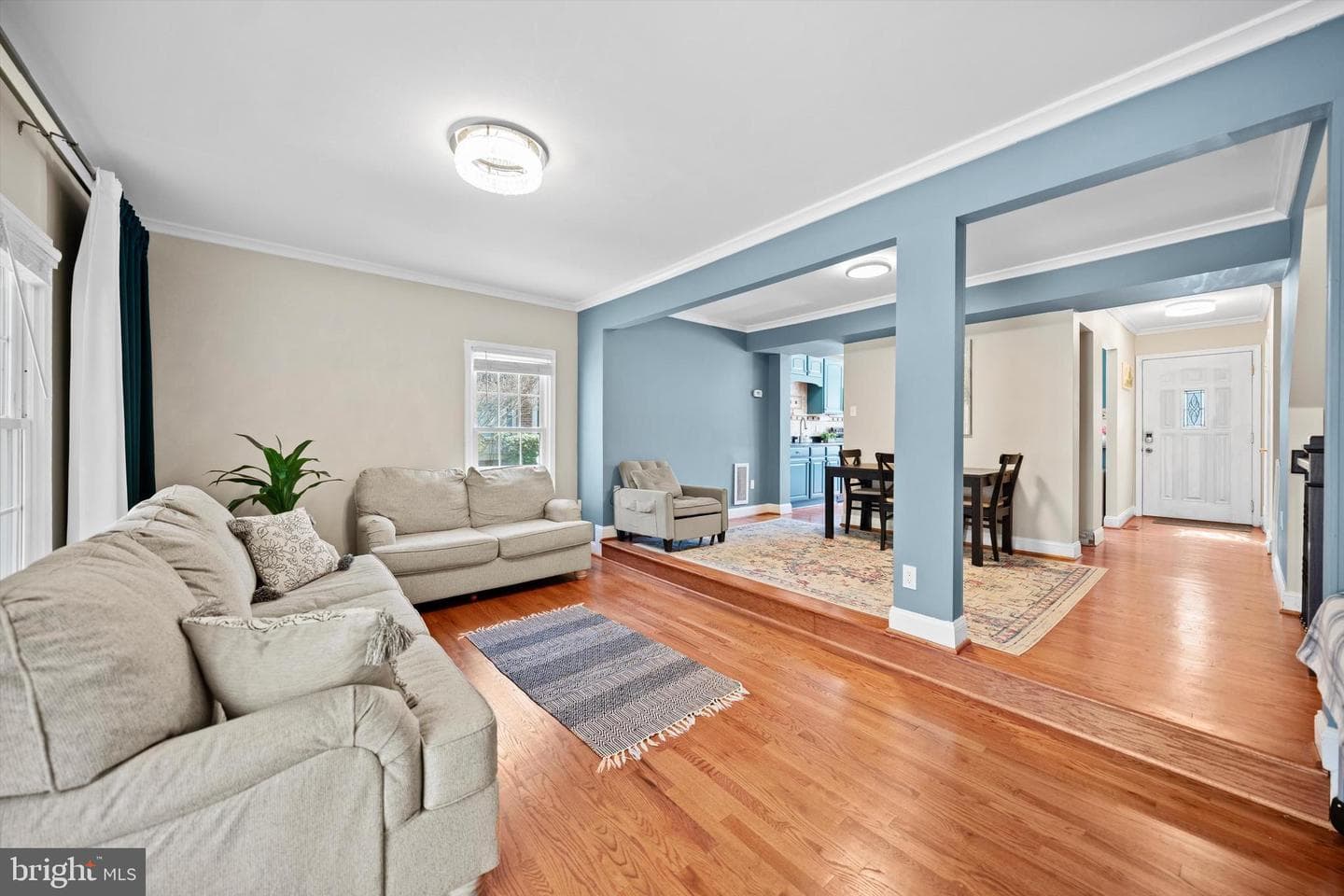 4469 Holly Avenue photo 12