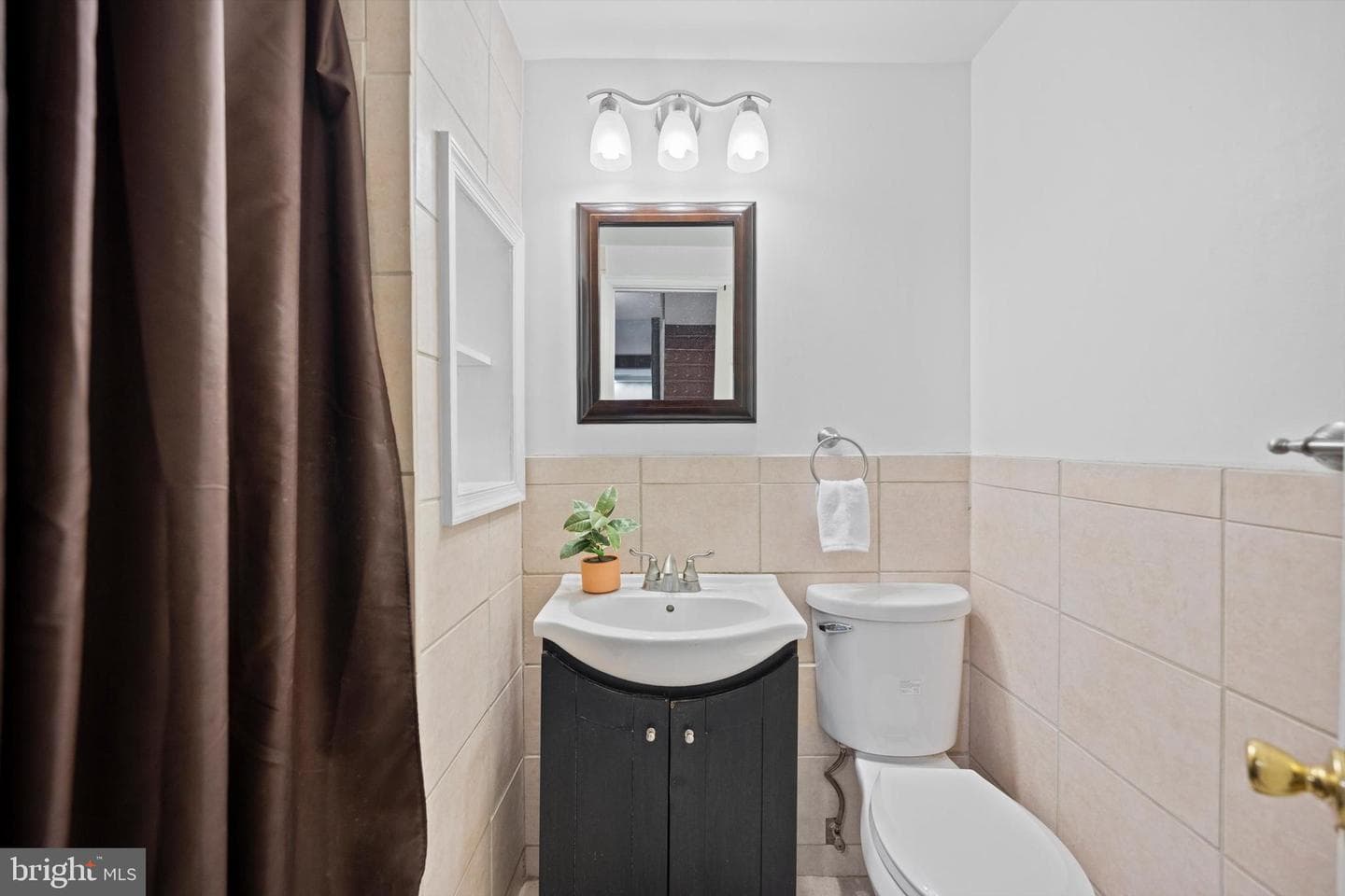 4469 Holly Avenue photo 21