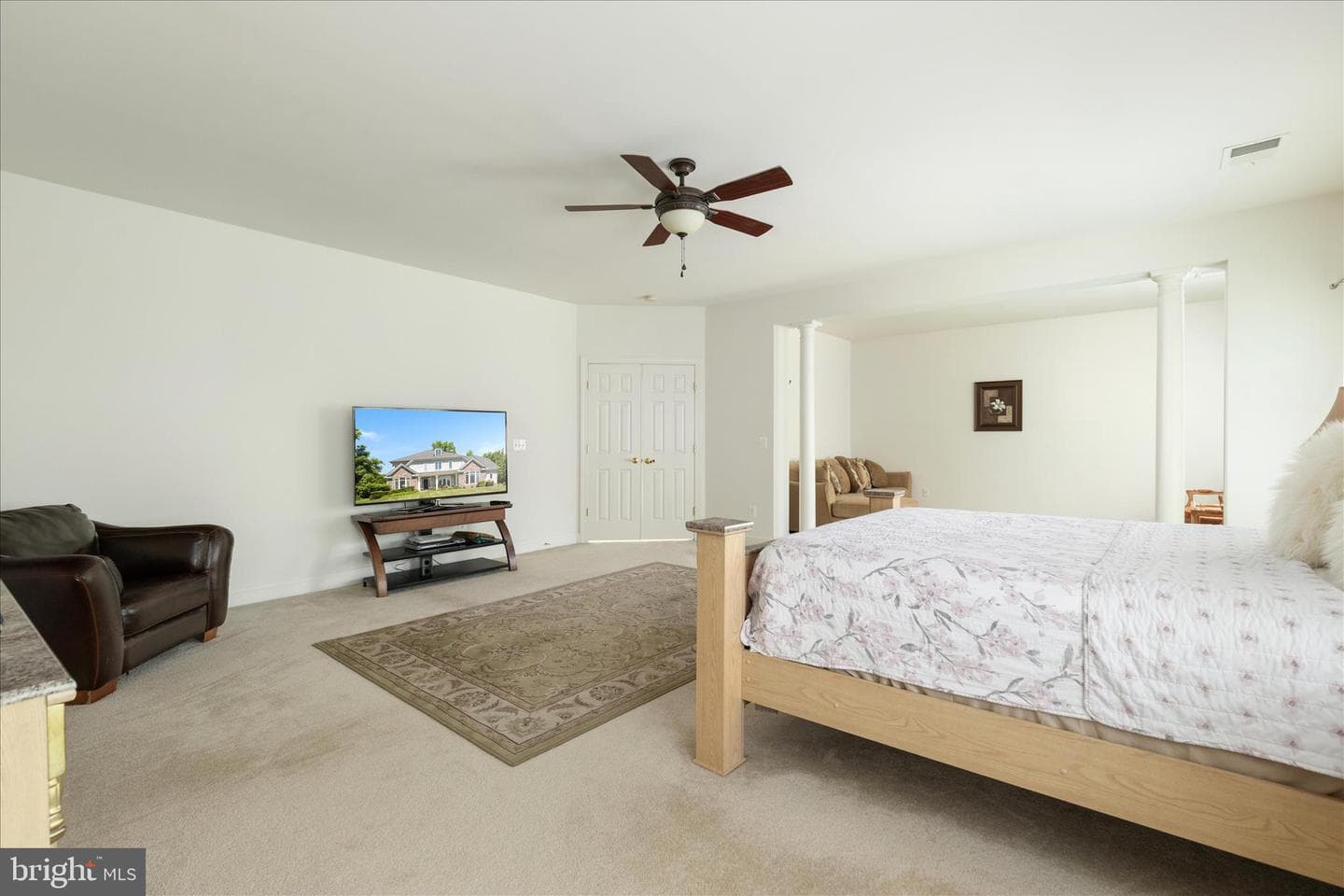 8906 Laurel Overlook Drive photo 30