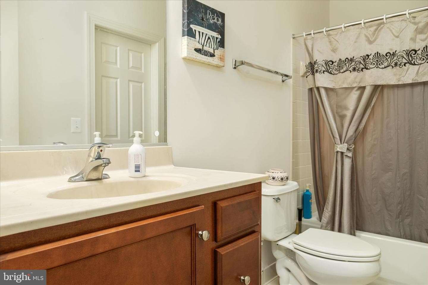 8906 Laurel Overlook Drive photo 44