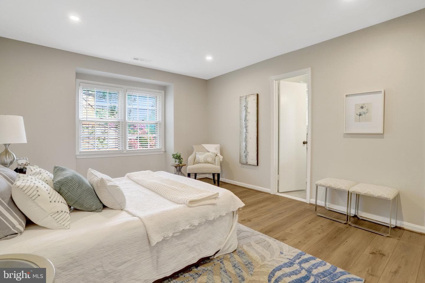 6607 Midhill Place photo 23