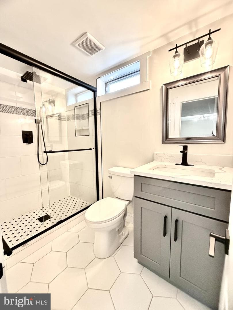 6106 N Kings Highway photo 20