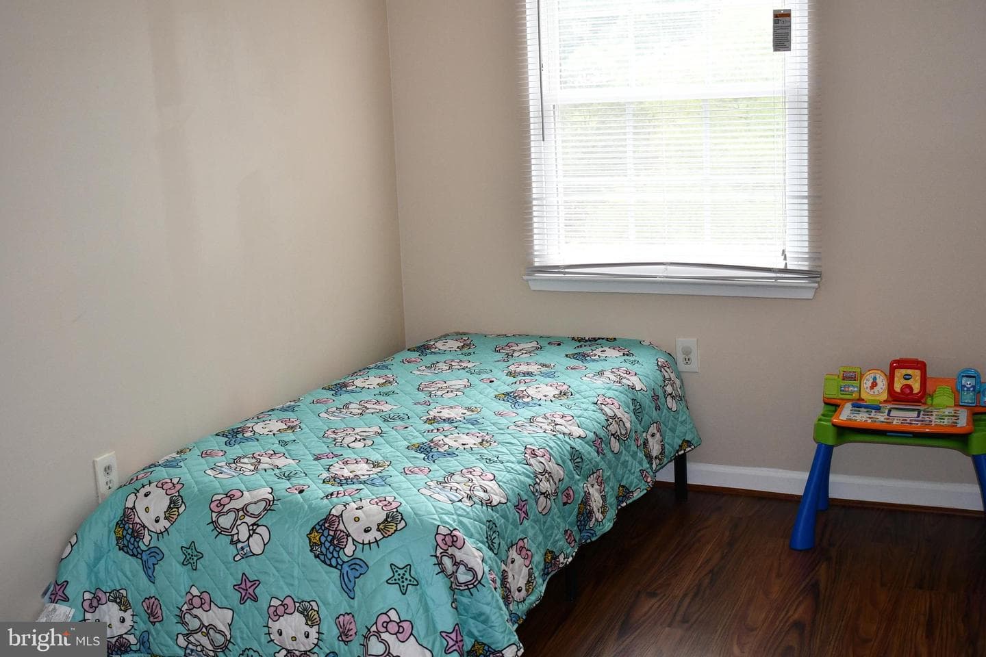 8650 Venoy Court photo 20