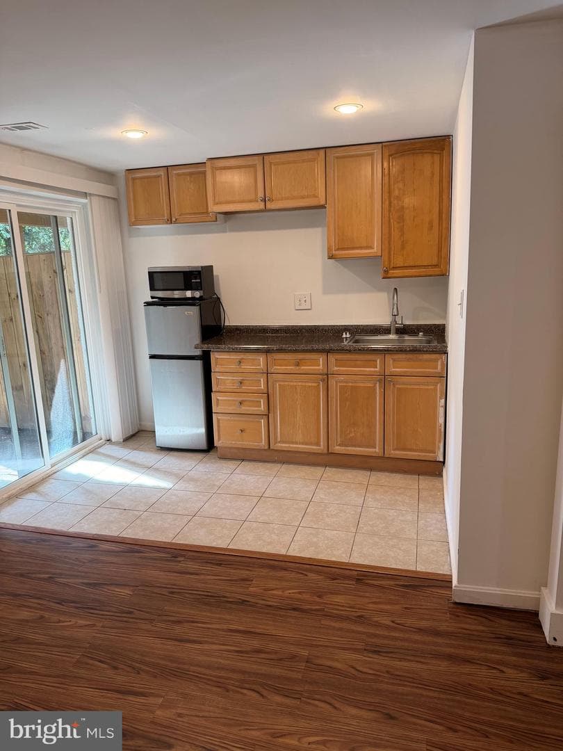 8650 Venoy Court photo 24