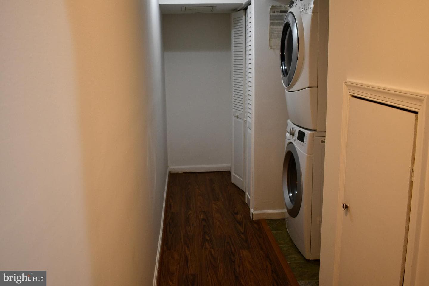 8650 Venoy Court photo 29