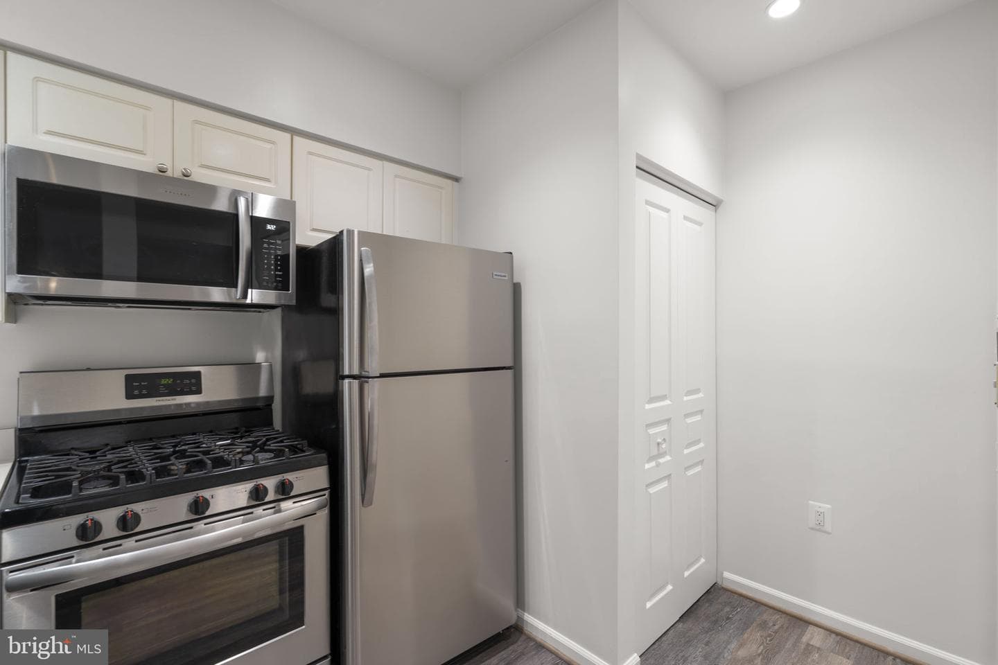12915 Alton Square #113 photo 14