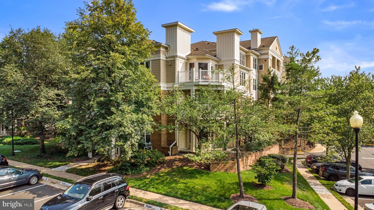 12915 Alton Square #113 photo 33