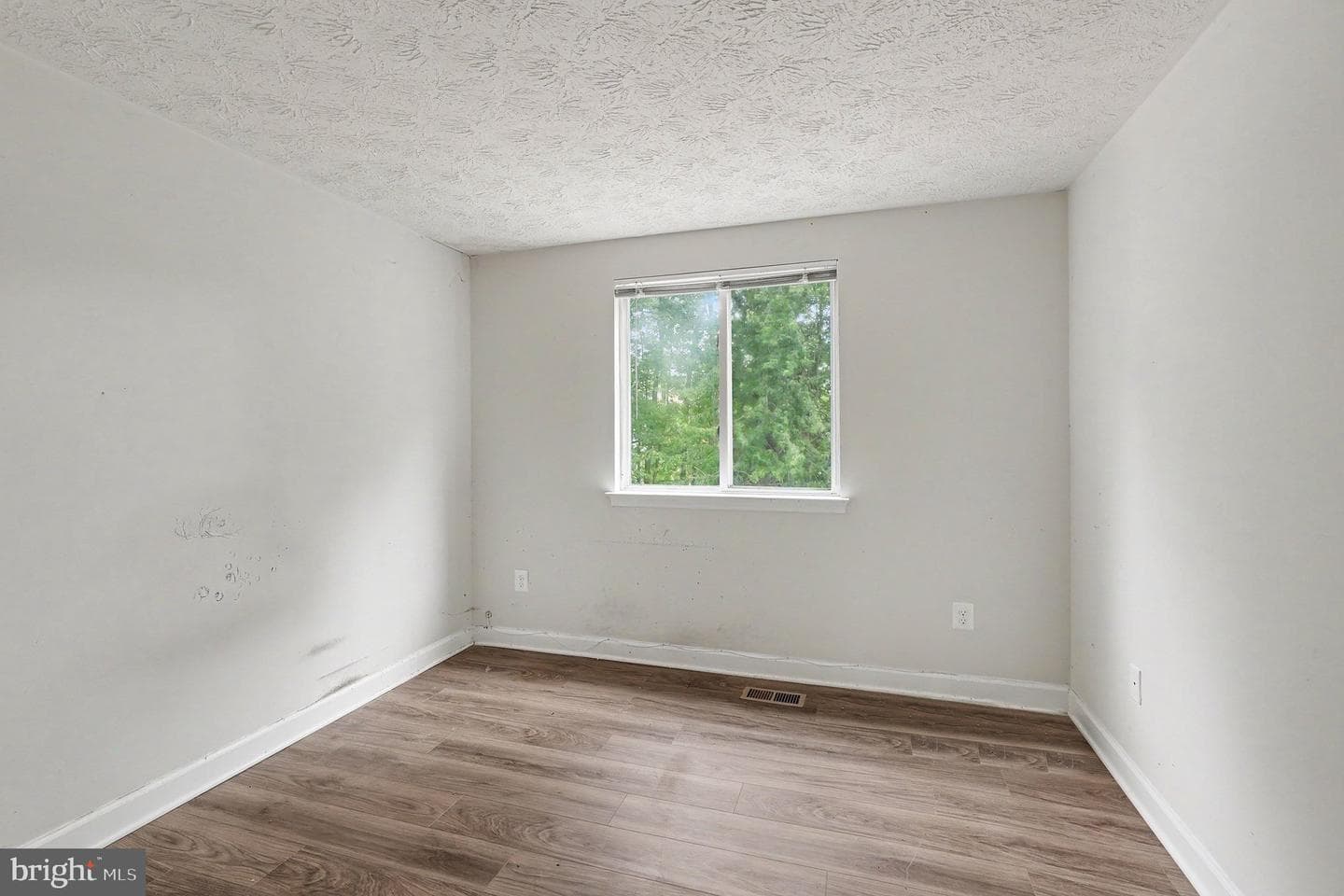 8371 Brockham Drive photo 15