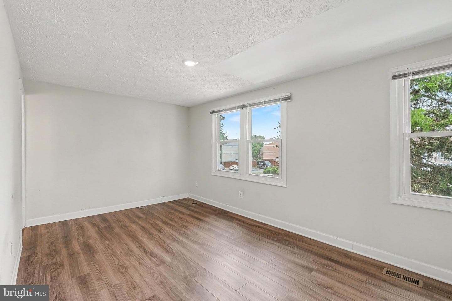 8371 Brockham Drive photo 18