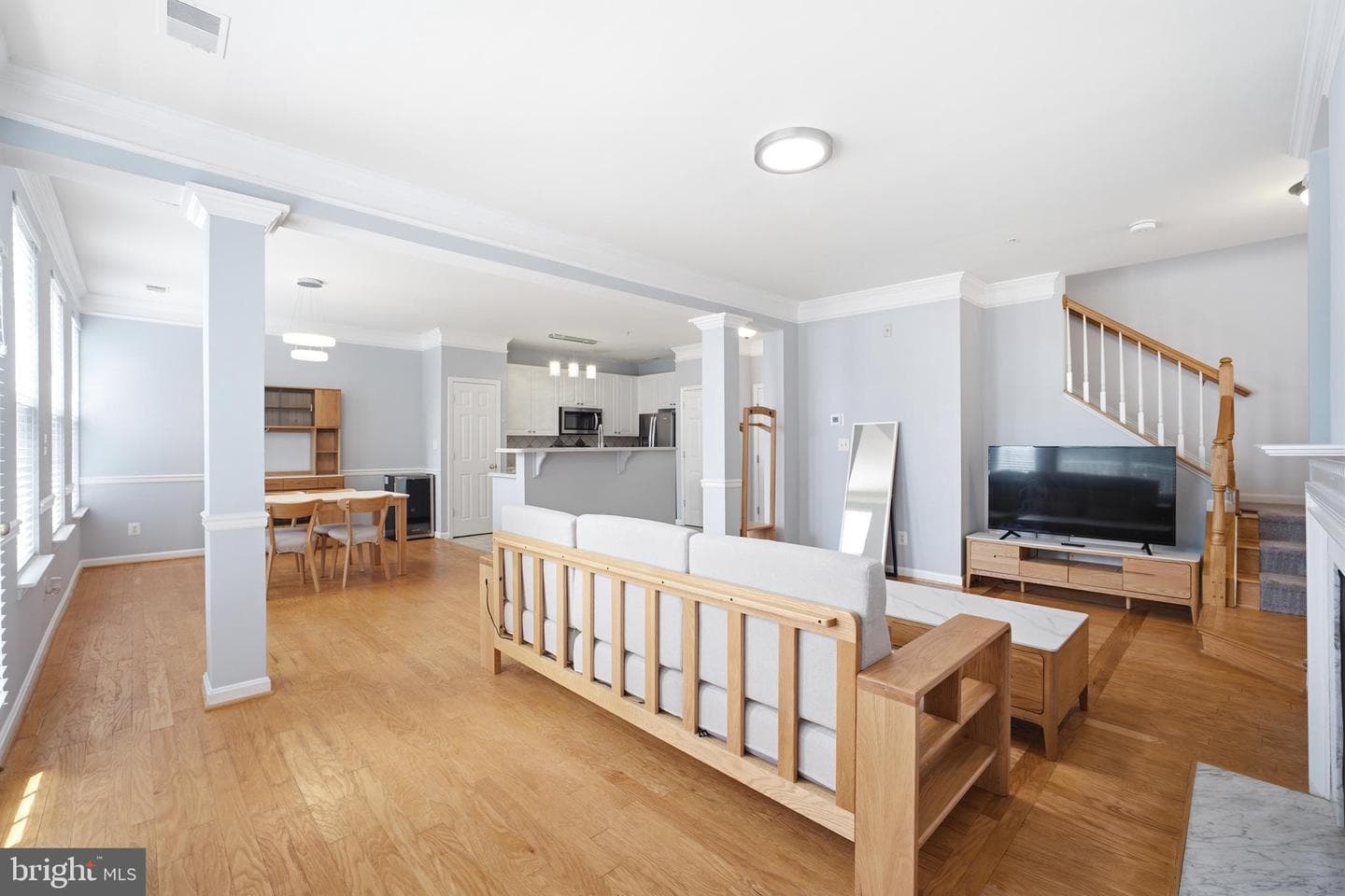 2665 Manhattan Place #310 photo 16