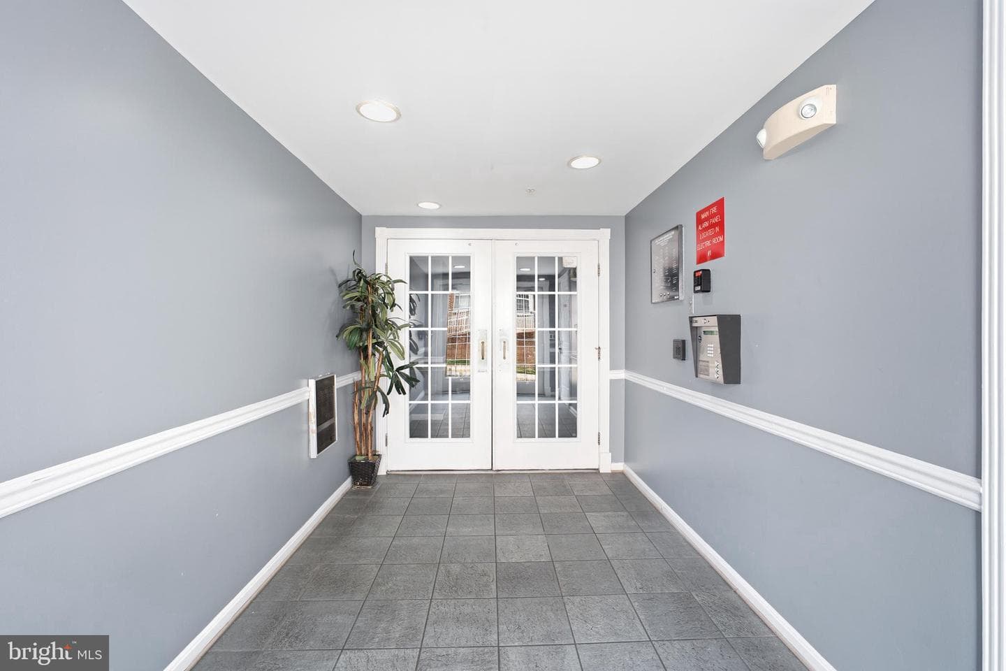 2665 Manhattan Place #310, Vienna