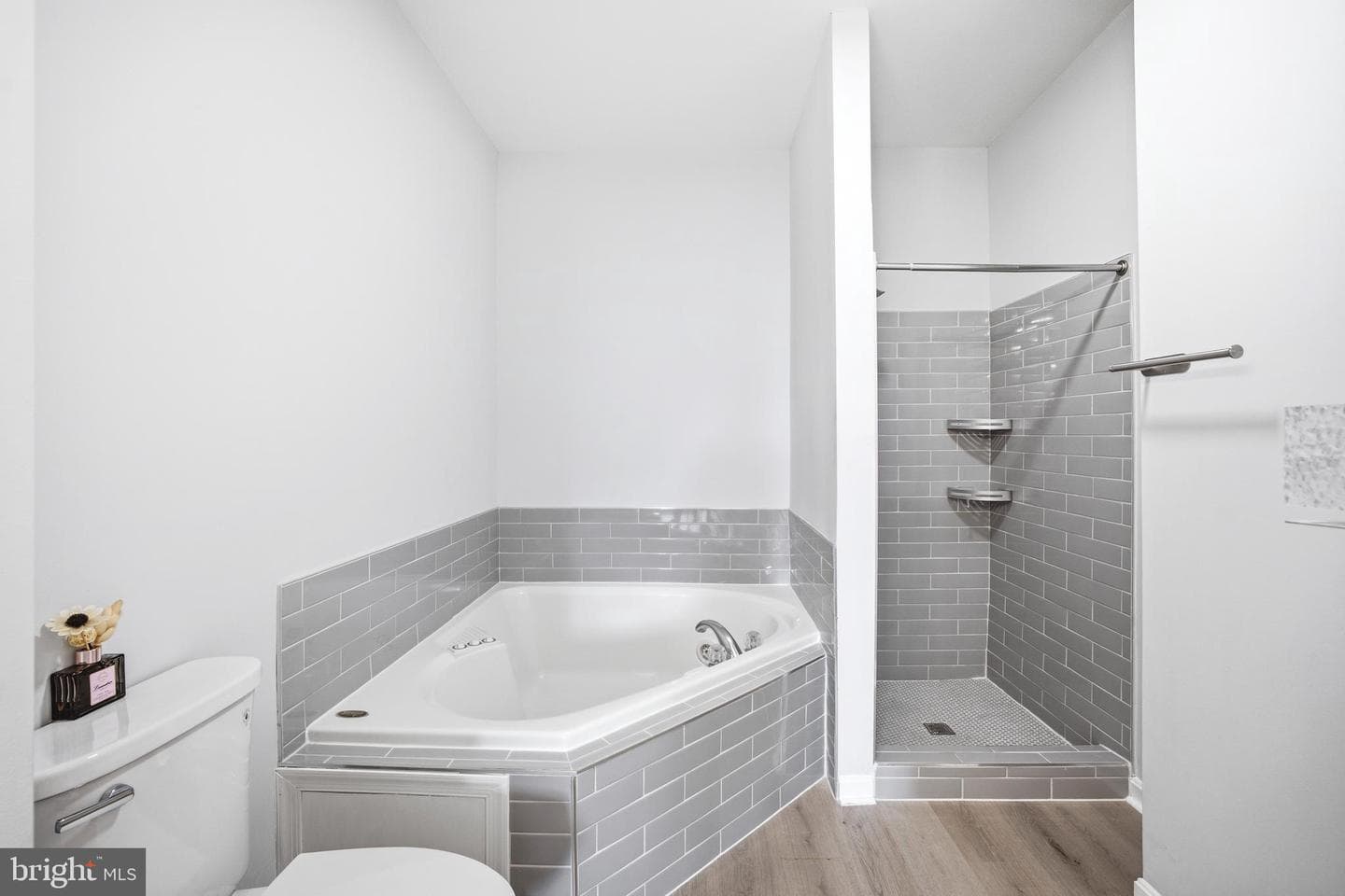 2665 Manhattan Place #310 photo 29