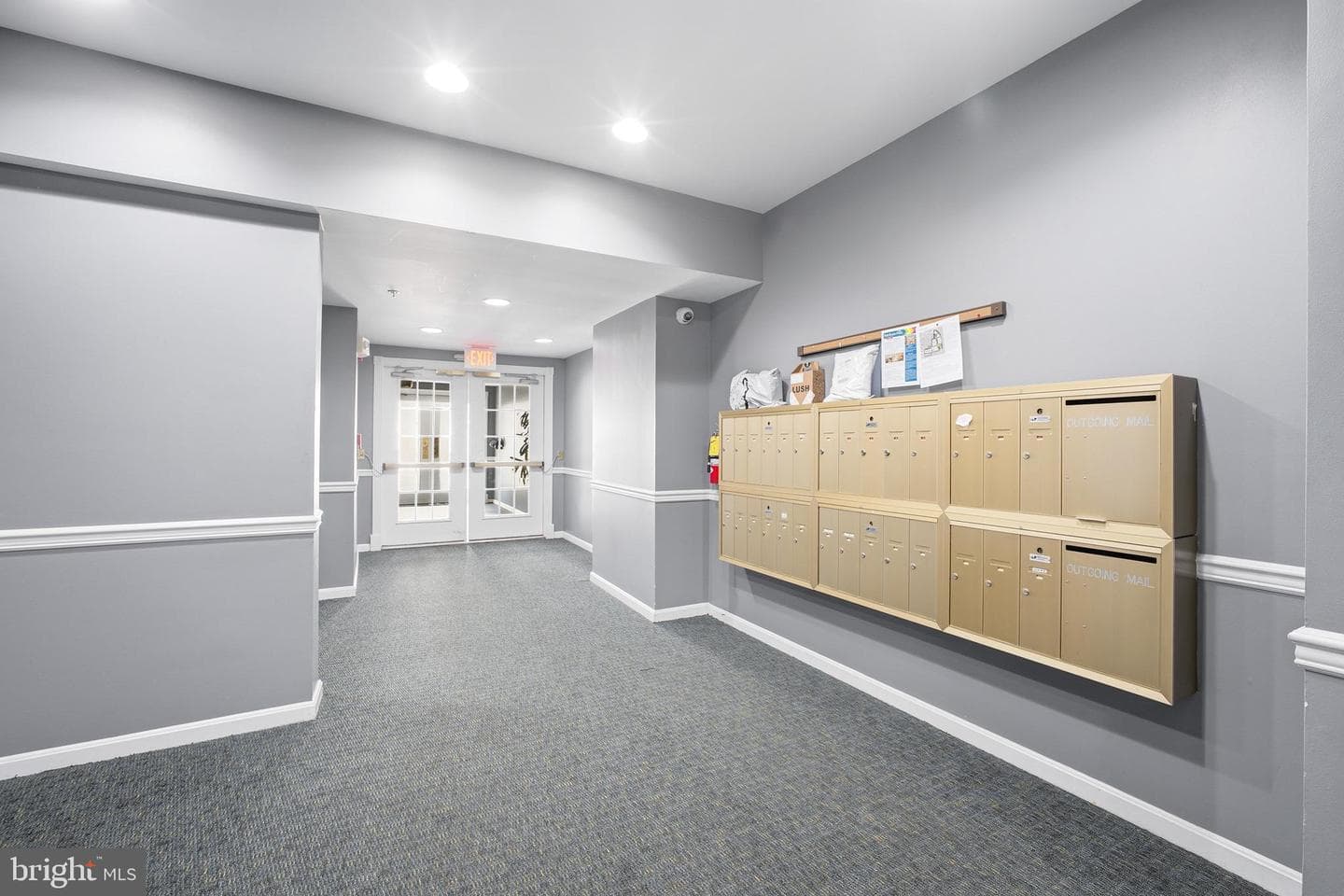 2665 Manhattan Place #310 photo 3