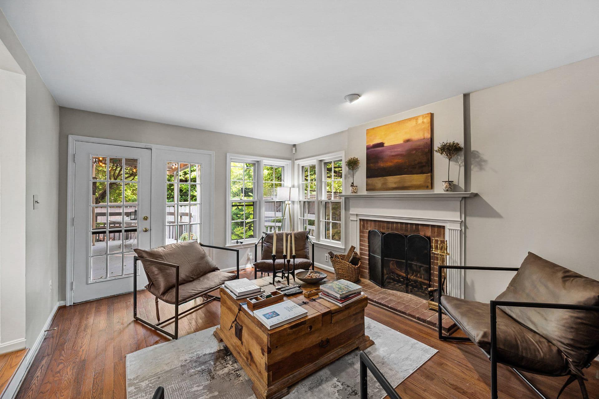 2085 Cobblestone Lane photo 3