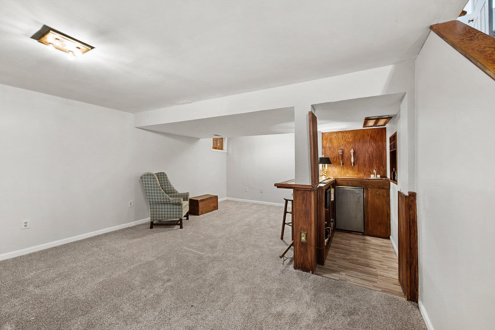2085 Cobblestone Lane photo 38