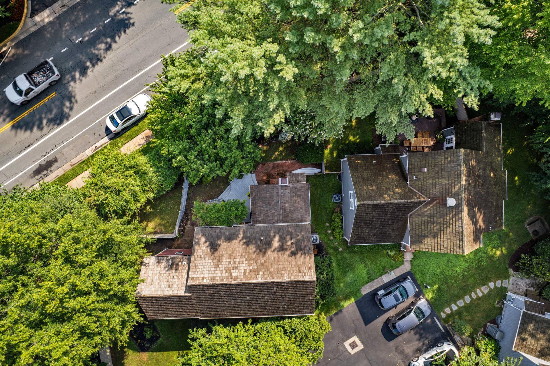 2085 Cobblestone Lane photo 45