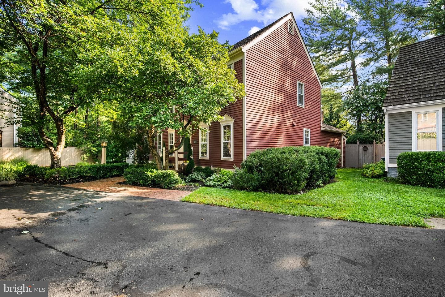 2085 Cobblestone Lane photo 50