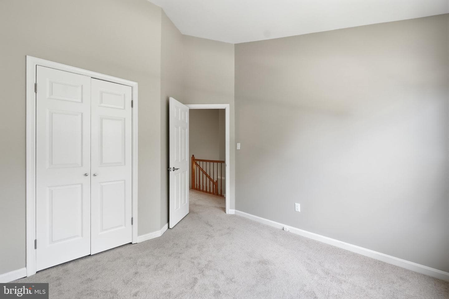 6027 Rockton Court photo 21