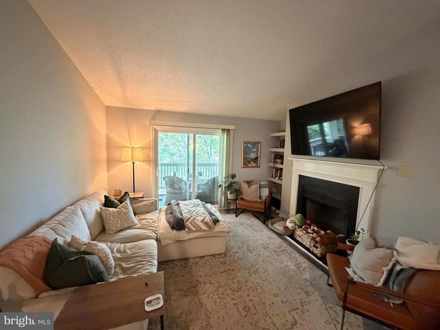 1536 Lincoln Way #302b, McLean